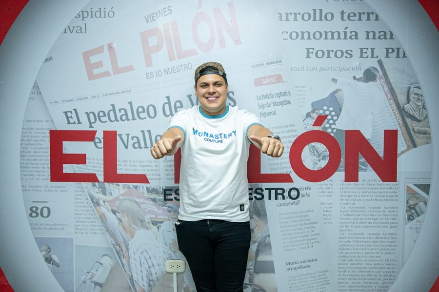 Fred Quintero lanza ‘Un trago por ella’, anticipo de su nuevo álbum en colaboración con Reyes Vallenatos