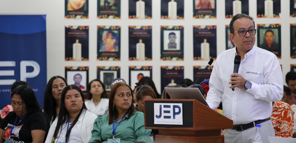 Harvey Danilo Suárez, secretario ejecutivo de la Jurisdicción Especial para la Paz (JEP), durante la Audiencia Pública de Verificación del Subcaso Costa Caribe-Caso 03 en Valledupar. JEP.