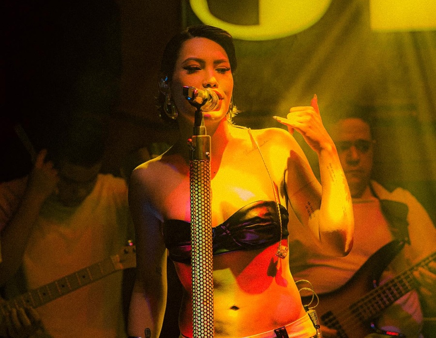 Ana del Castillo responde a críticas tras video que circuló en redes sociales: “Busquen un bochinche de fundamento”