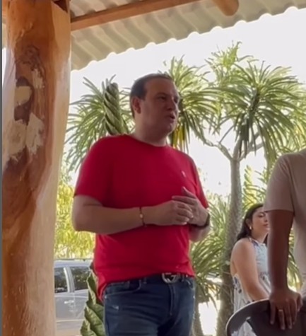 Carlos Gummer de la Peña, precandidato presidencial