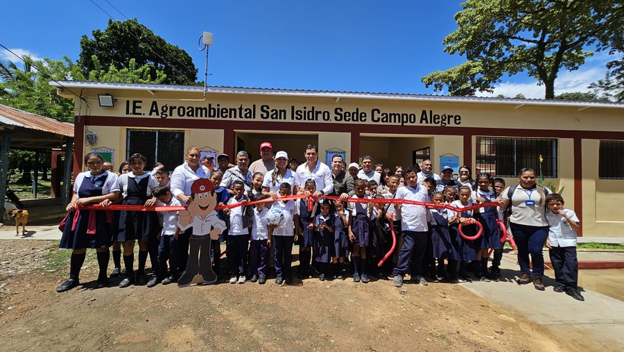 Drummond Ltd. entregó un nuevo proyecto de infraestructura educativa en zona rural de La Jagua de Ibirico.