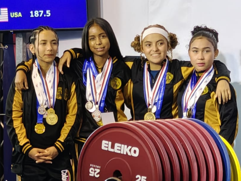 Cesar impulsa a Colombia en Mundial de Powerlifting en Costa Rica: un oro vallenato