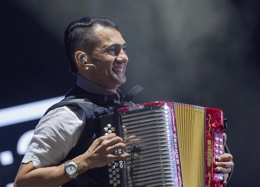 Iván Zuleta ya tiene listos los acordeones que donará a niños con talento en Colombia