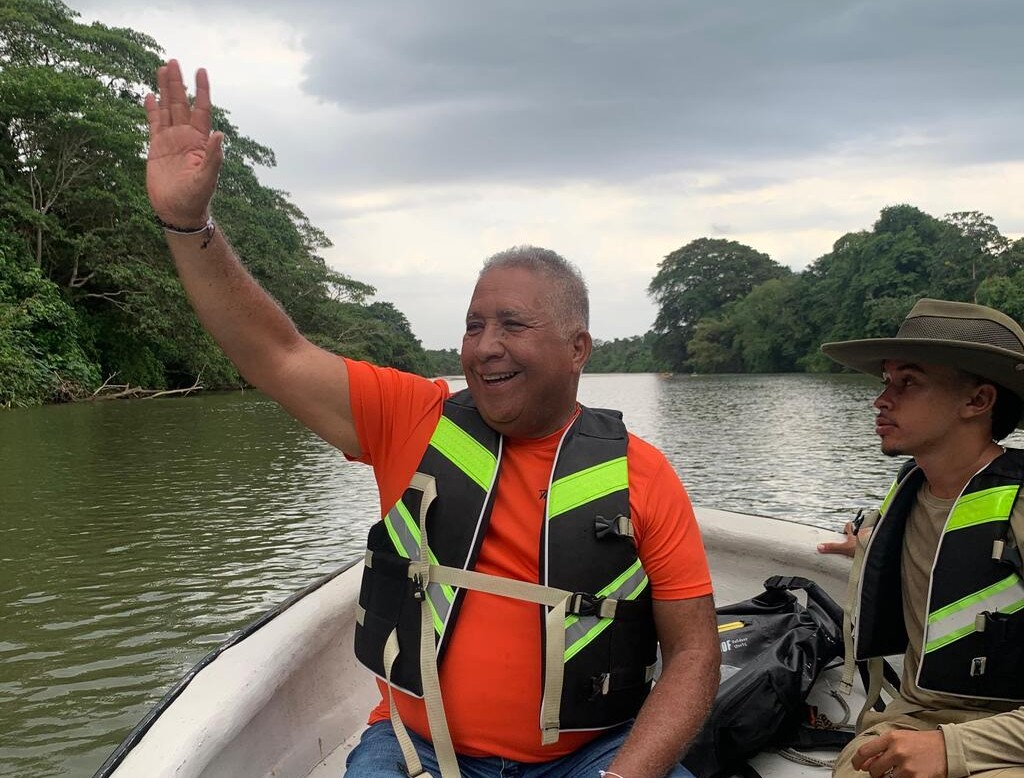 Álvaro Fernández: el cesarense que dejó las matemáticas para convertirse en referente del turismo en Magdalena