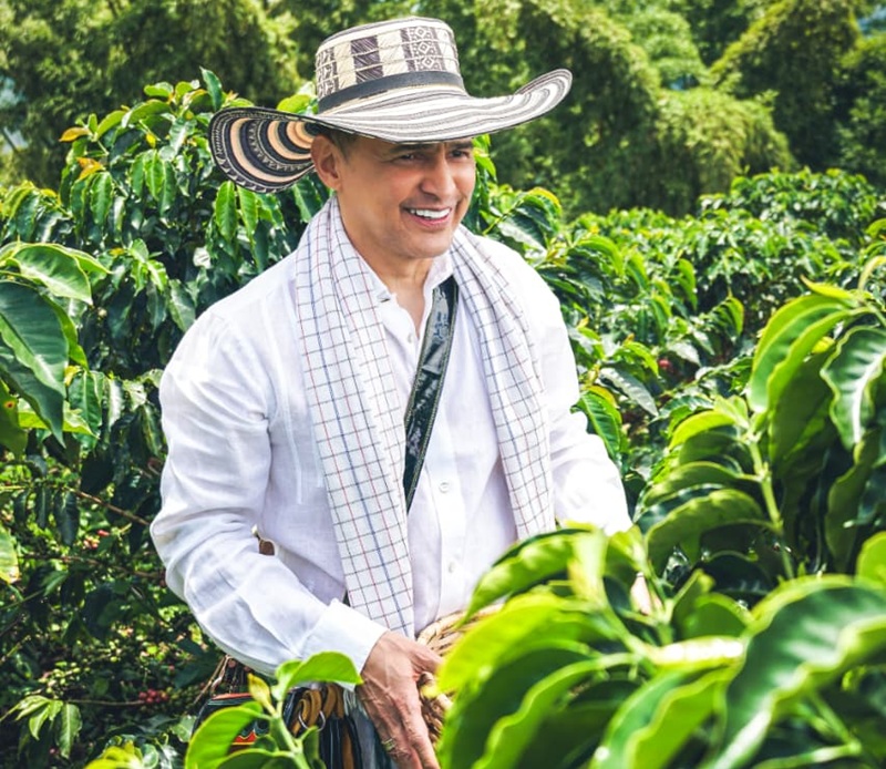 Jorge Celedón lanzó su marca de café con cinco aromas.