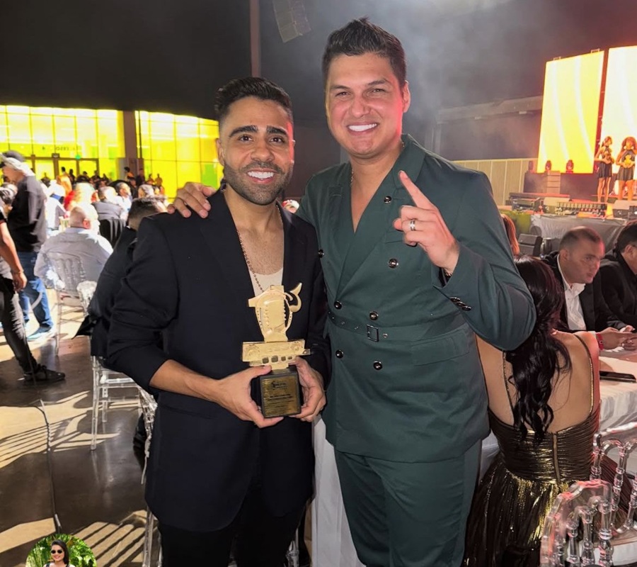 Homenaje a Shakira, Iván Calderón y galardón a Elder Dayán en los Premios Monitor Latino 2025