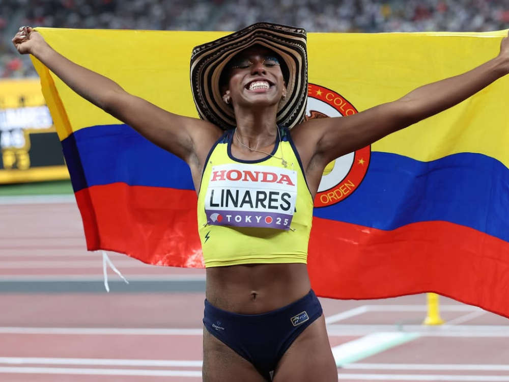 Natalia LInares celebró un nuevo oro en su carrera, esta vez, en los Bolivarianos de Perú.
