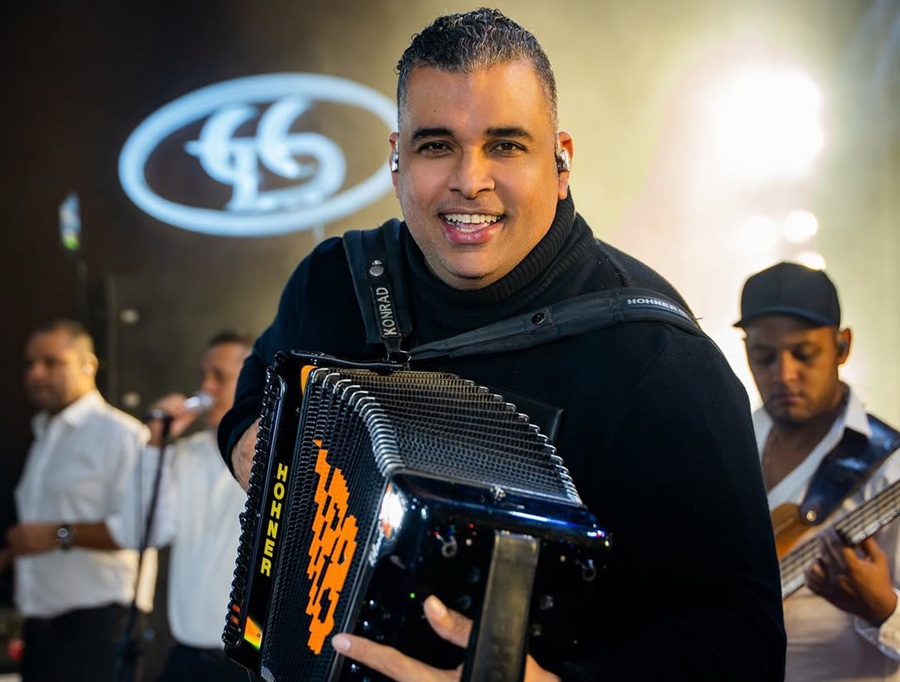 Hohner lanzará en noviembre acordeón en homenaje a Rolando Ochoa: “Es mi premio mayor”