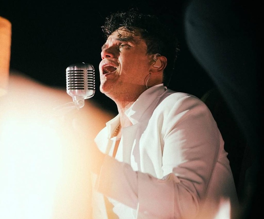 Silvestre Dangond fue agredido con una lata de cerveza en concierto: esta fue reacción