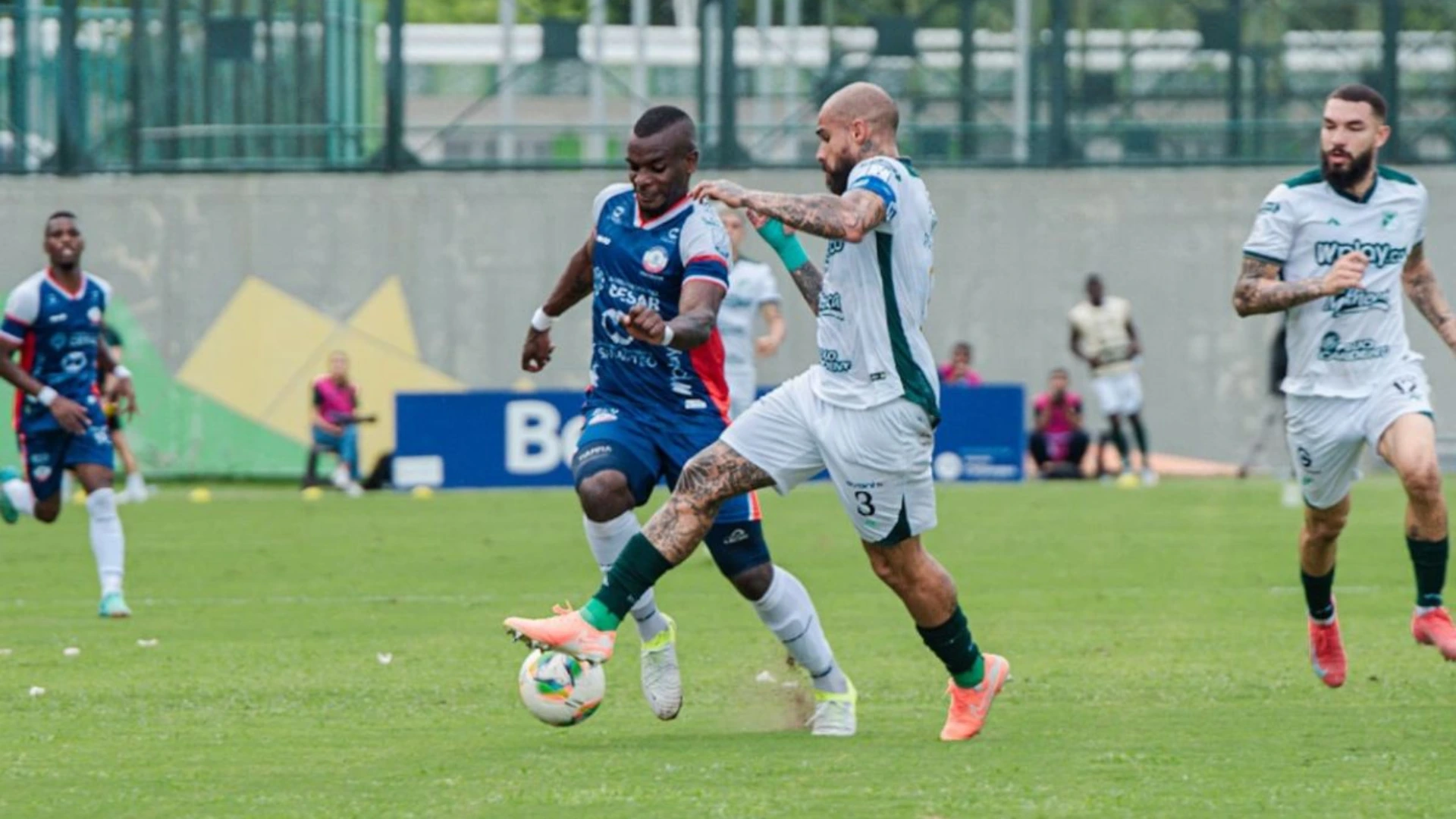El último partido entre Alianza Valledupar y Deportivo Cali terminó con victoria para los vallenatos. Foto: Jesús Ochoa.