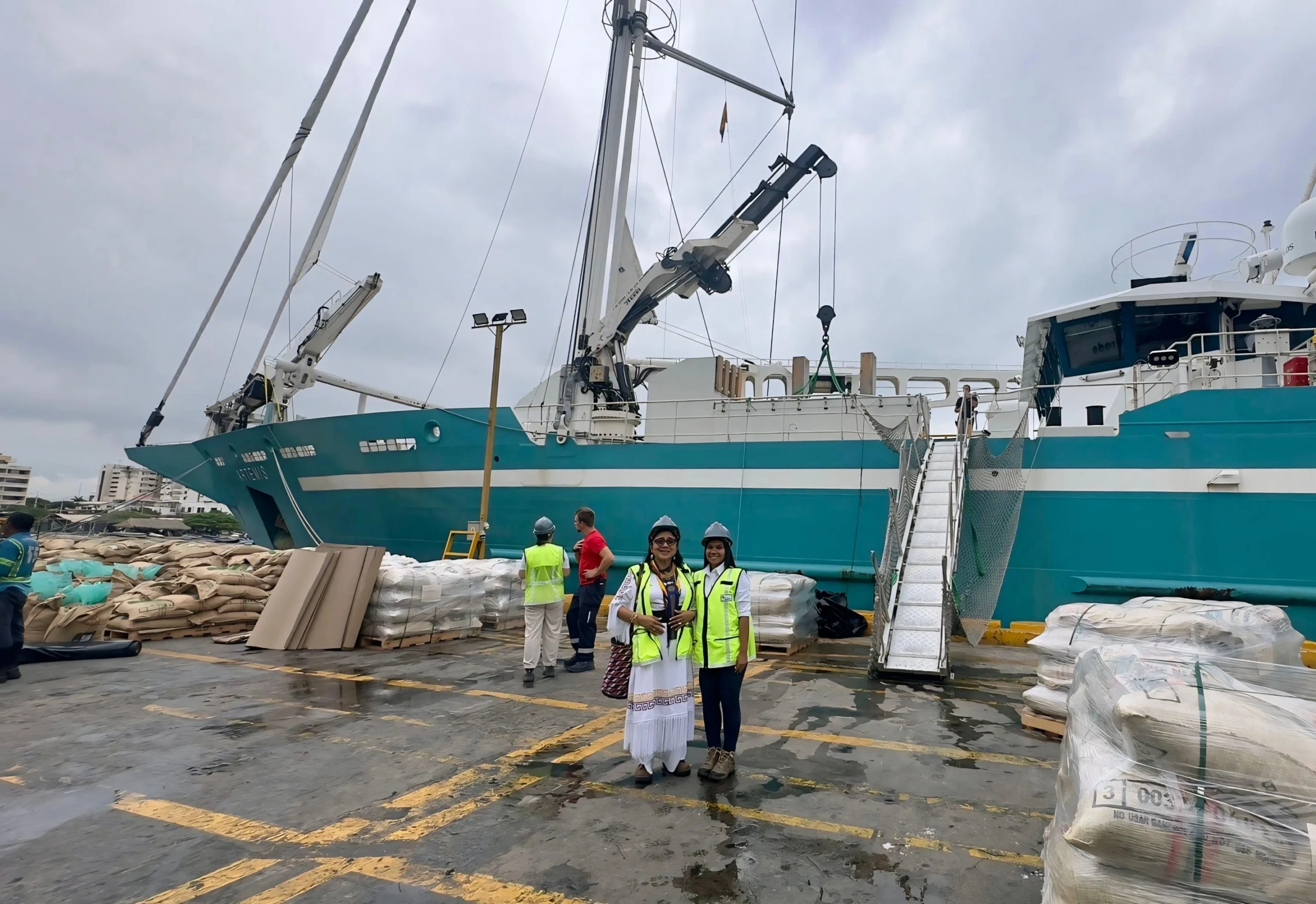 Foto de la embarcación de ANEI hacia Canadá.