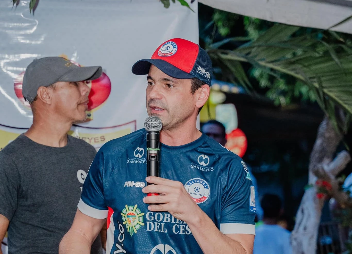 Representante Ape-Cuello.