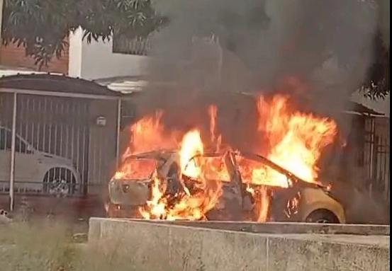 webp vehiculo-incendiado-en-Valledupar