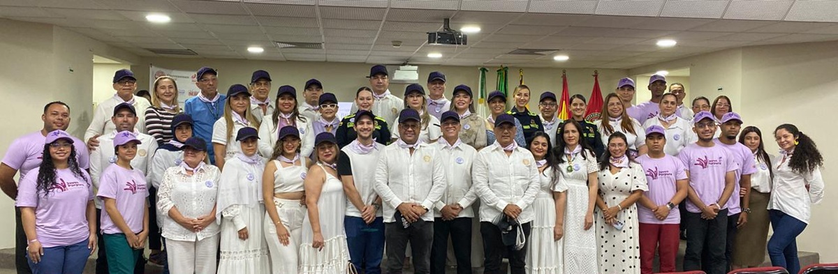 Equipo de Damas y Caballeros púrpura, conformado por el sector académico, político y civil, en el Auditorio Benjamín Herrera de la Sede Principal, Universidad Libre Seccional Barranquilla.