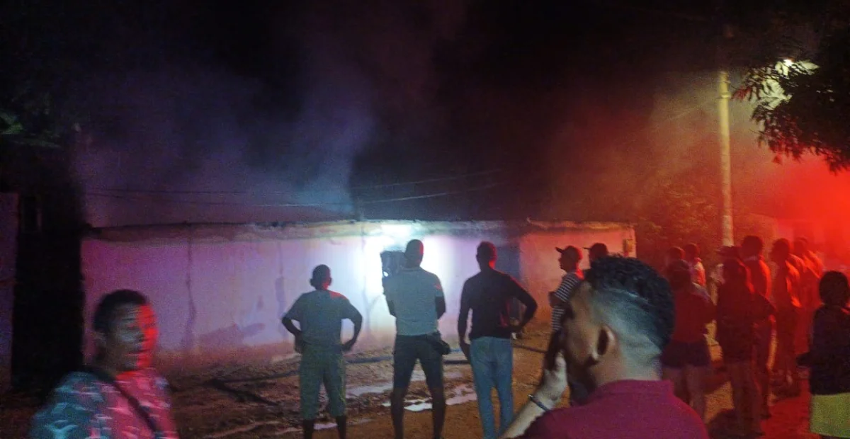 La vivienda quedó reducida a cenizas tras el incendio en Potrerillo. Foto: Cortesía.