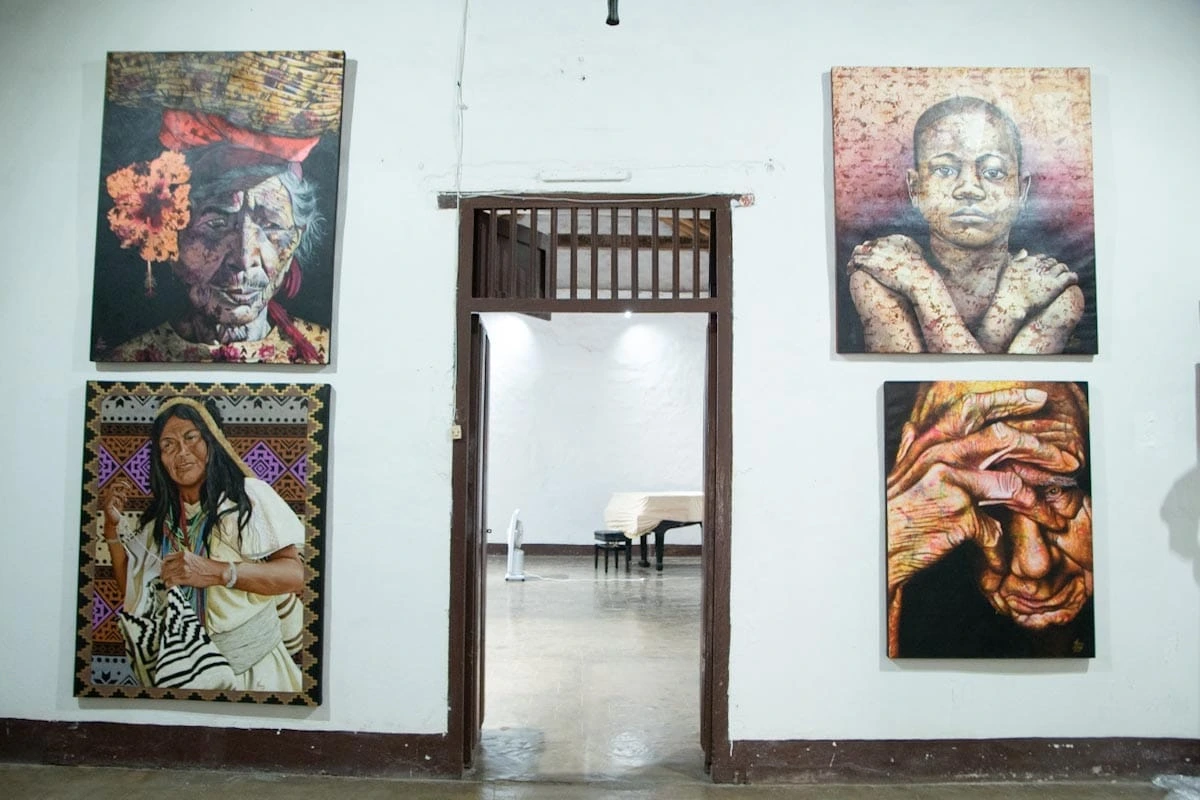 Vista de las salas en Casa Castro Monsalvo durante la instalación de obras, preparativos para la apertura del circuito expositivo de Artva 2025. Foto: Jesús Ochoa