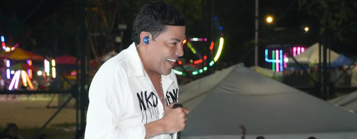 Churo Díaz durante su presentación en Fortul, Arauca. FOTO: PRENSA CHURO DIAZ.