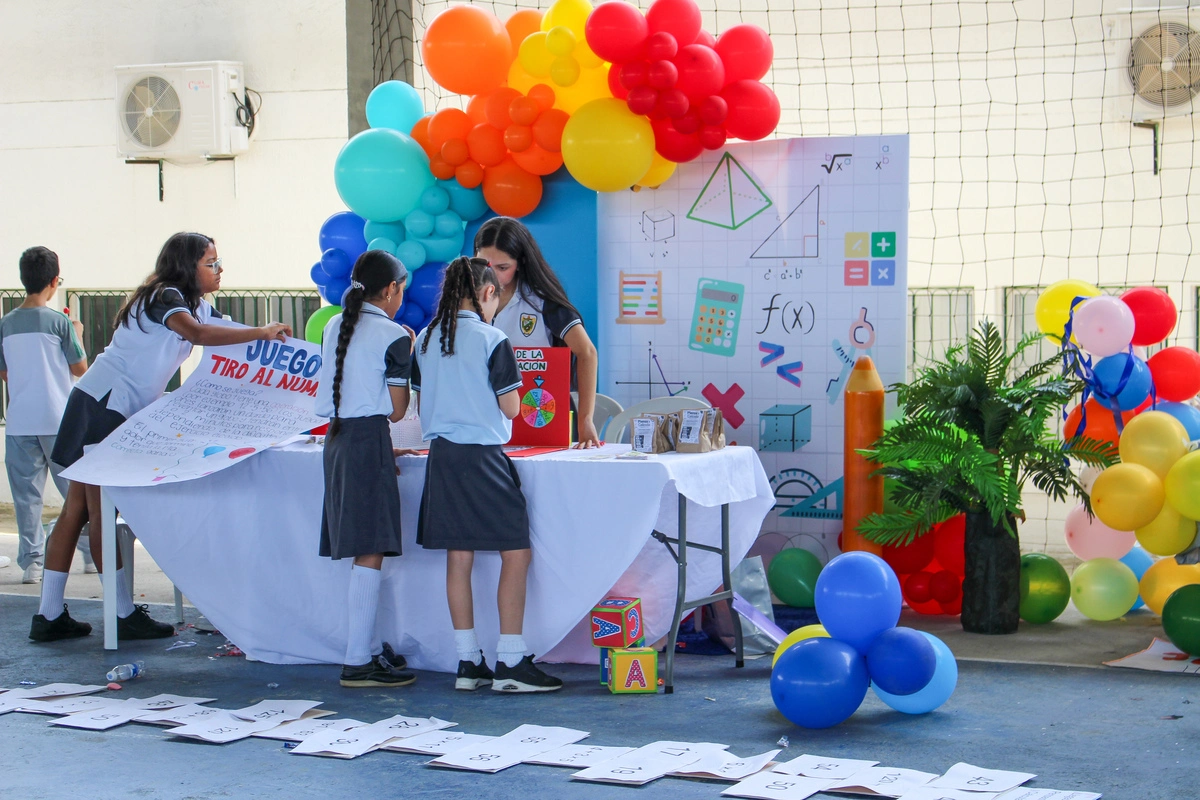 La institución educativa cuenta con las certificaciones EFQM y ‘Great Place To Study’.
