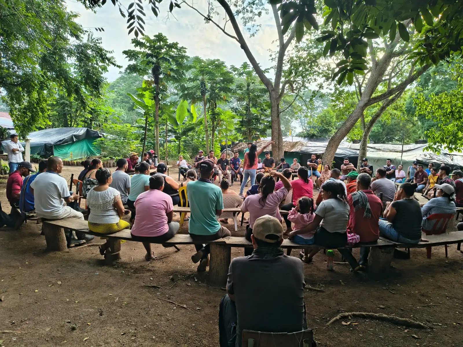 Campesinos-de-Pailitas en la finca La Sonora.