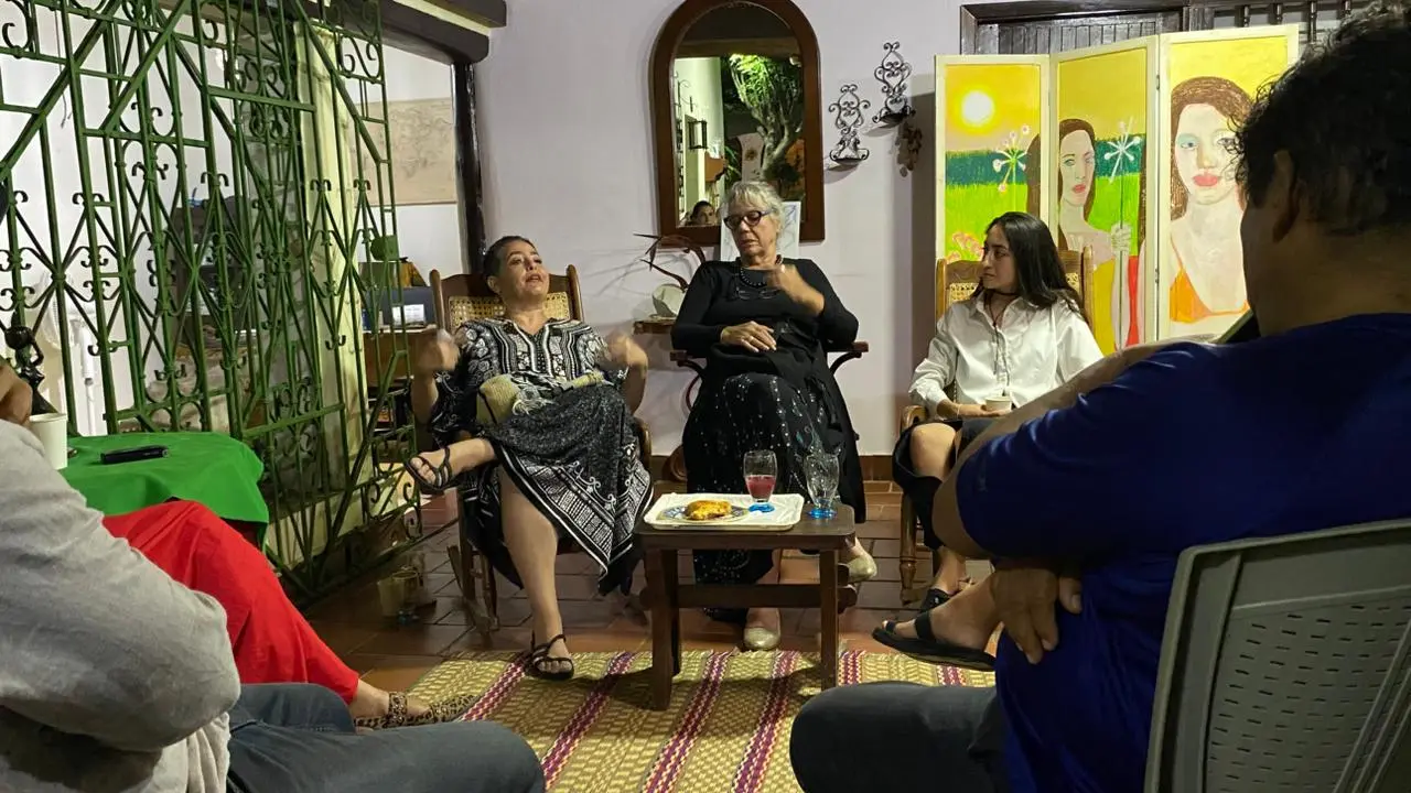 Conversatorio realizado el 12 de noviembre en Casa Encuentro, con gestoras y artistas del Caribe, como parte de la programación de Artva 2025.