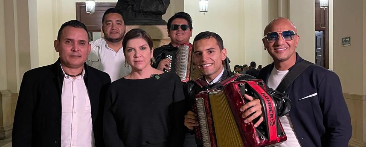 La iniciativa, presentada por la senadora Yenny Rozo, contó con el respaldo de distintas bancadas.