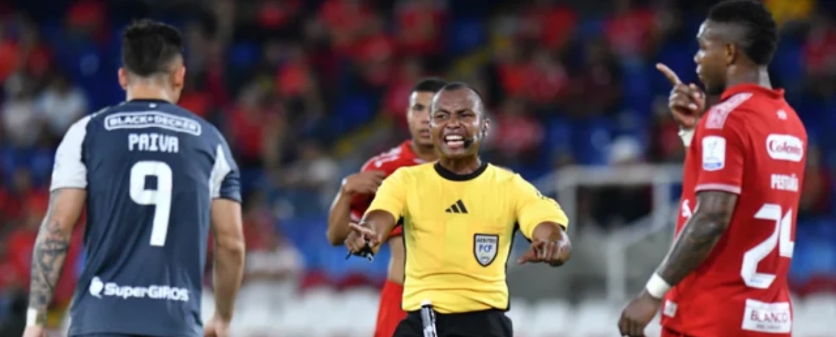 El compromiso estuvo marcado por el cuestionable manejo que le dio el juez central Wilmar Montaño.