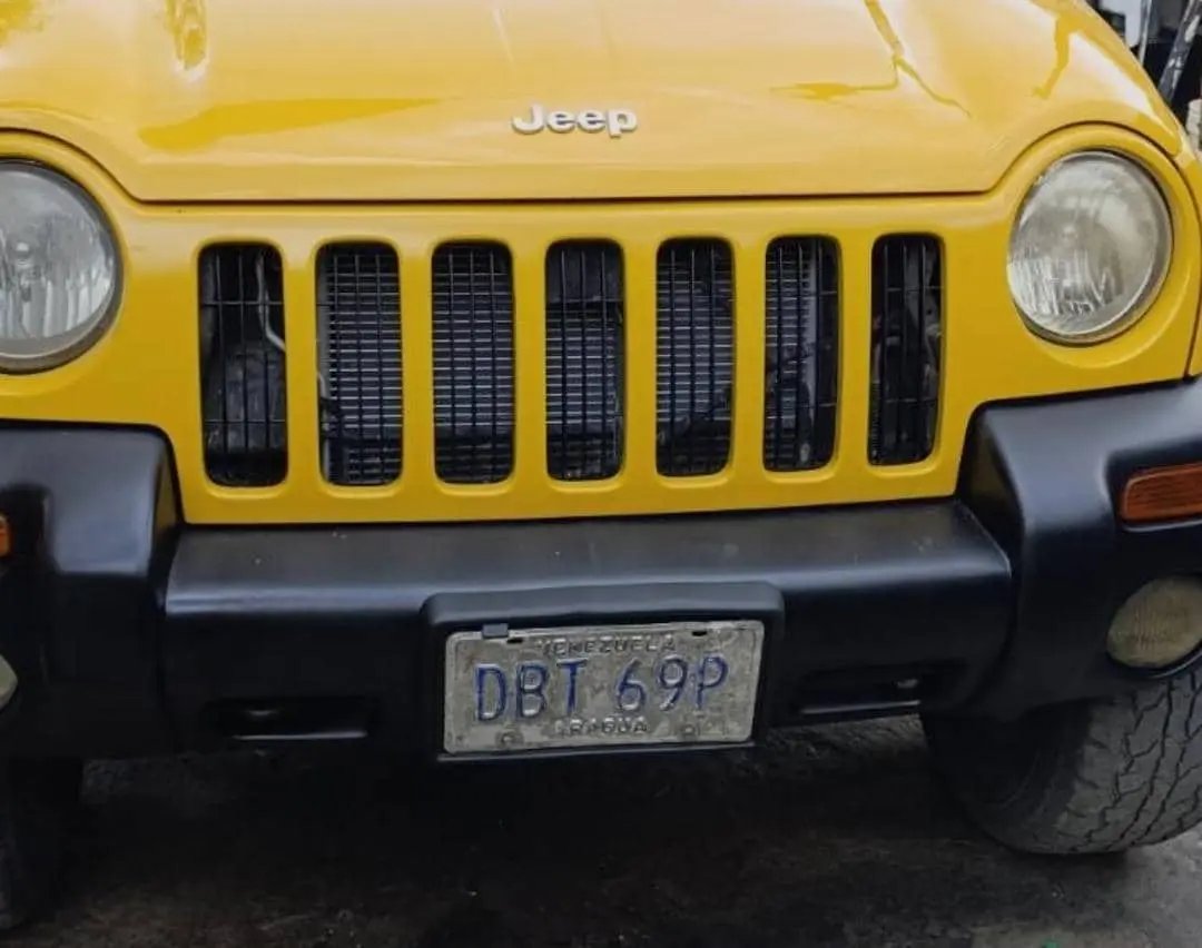 Este Jeep amarillo fue utilizado por Reinaldo y su hijo el día de su desaparición en Venezuela; el vehículo tampoco ha sido localizado por las autoridades.