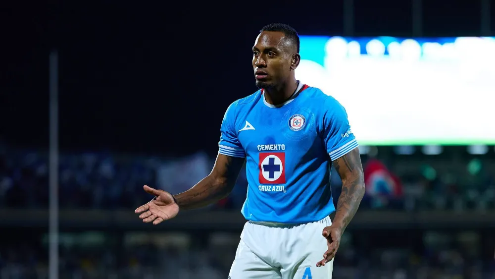 Willer Ditta jugador del Cruz Azul de México