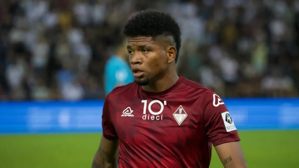 Jhildrey Lasso posible nuevo refuerzo.