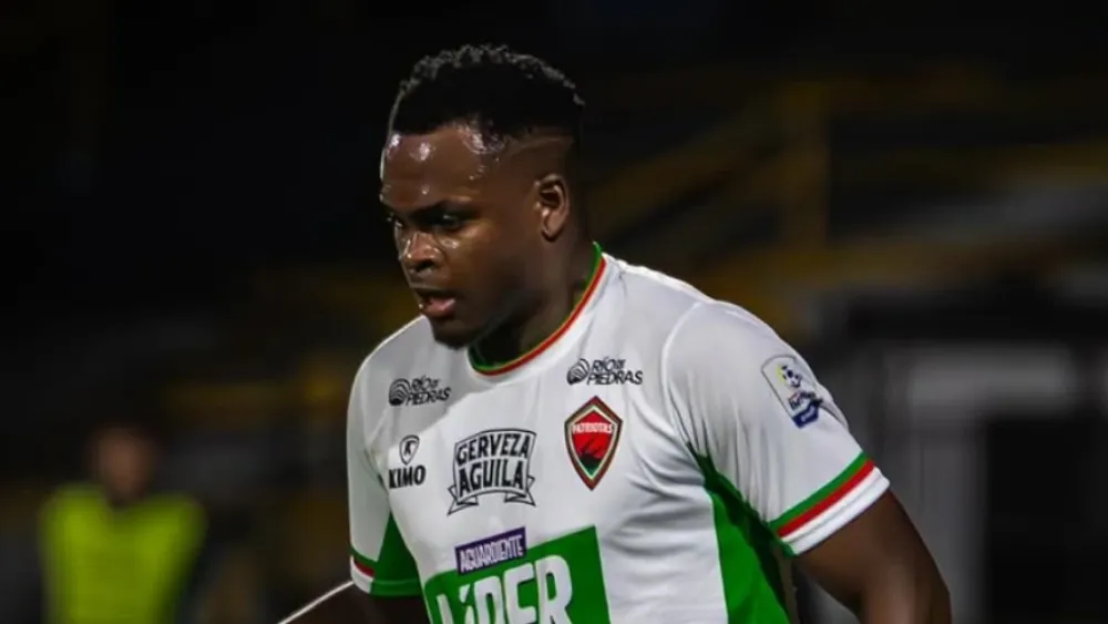 Yeiner Londoño fue anunciado como refuerzo