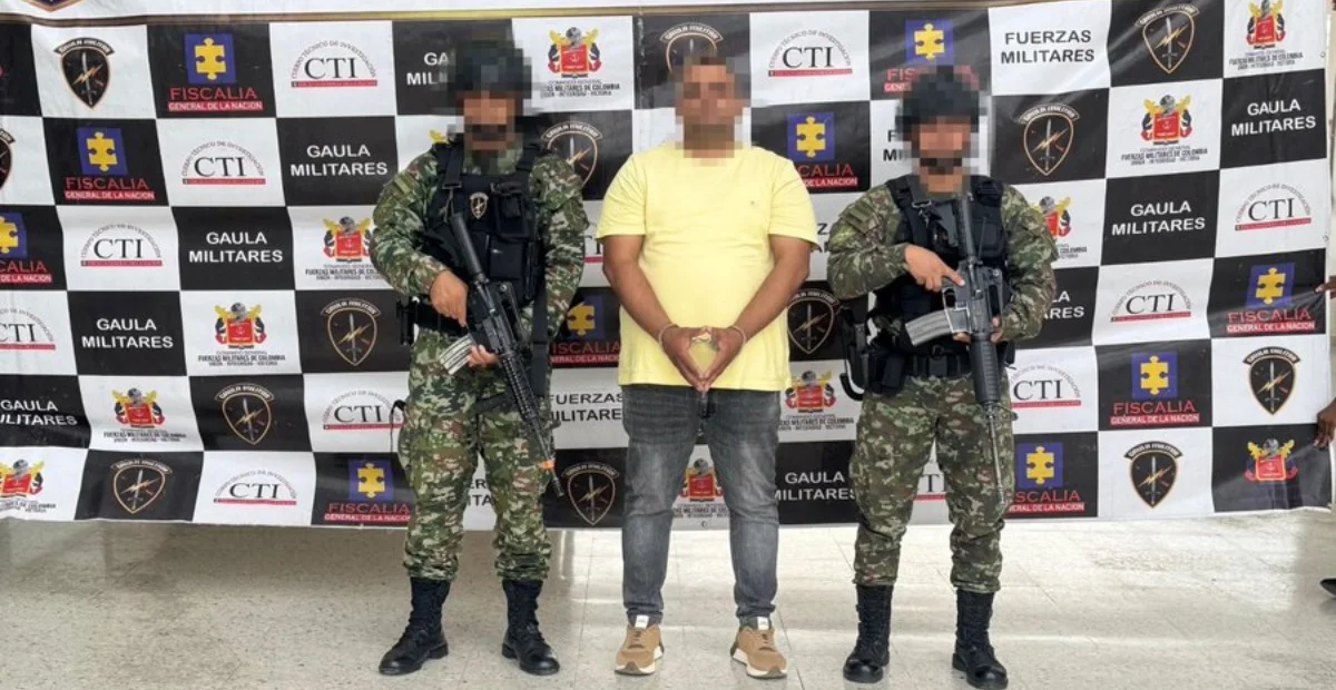 Alias ‘Carraipía’ fue capturado por el Gaula Militar de la Décima Brigada durante operativos de control territorial en Valledupar. Foto: Ejército.