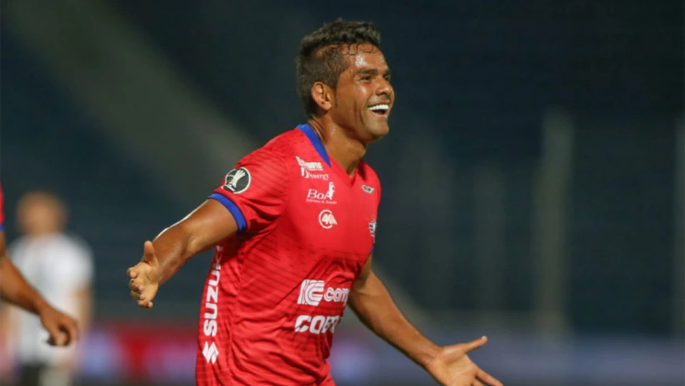 Humberto Osorio Botello viene de jugar la última temporada en Honduras.