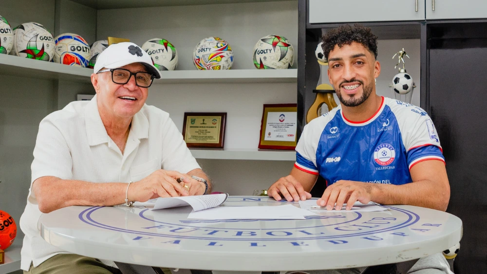 Wiston Fernández sigue en Alianza Valledupar.