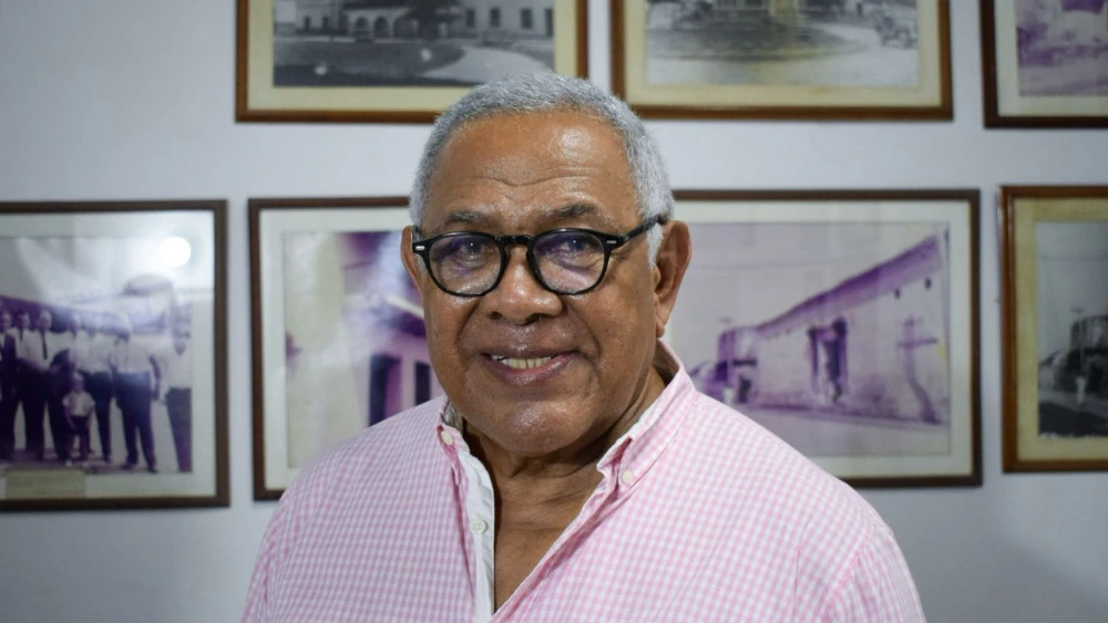 Simón Martínez dirigió la ponencia ‘Vías de comunicación y su incidencia en la creación del departamento del Cesar’. Foto: Said Armenta.