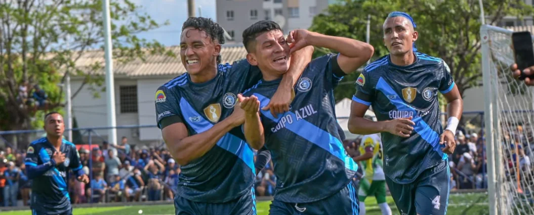 Odacir Pérez marcó un doblete en la victoria del Equipo Azul en la cancha de Las Flores. Foto: Richard Dangond