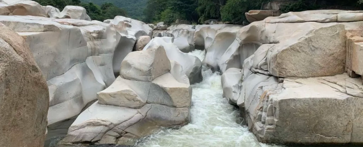 El Balneario La Mina es uno de los mejores sitios para pasar el festivo,