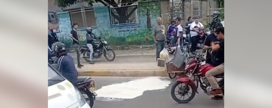 web- Varios-ciudadanos-se-unieron-en-una-vaca-por-un-vendedor-de-peto.