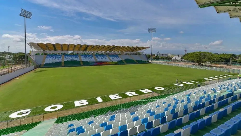 Así se ve hoy el estadio Armando Maestre.