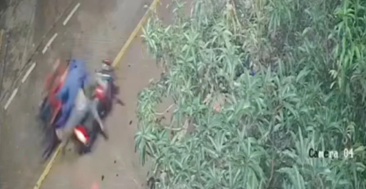 El siniestro quedó registrado en vídeos de cámara de seguridad y ocurrió en el perímetro urbano de Manaure. Foto: cortesía.