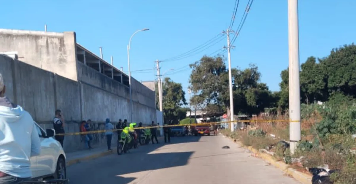 Habitante en condición de calle fue encontrado sin vida en el antiguo lote del Idema en Valledupar. Foto: cortesía.