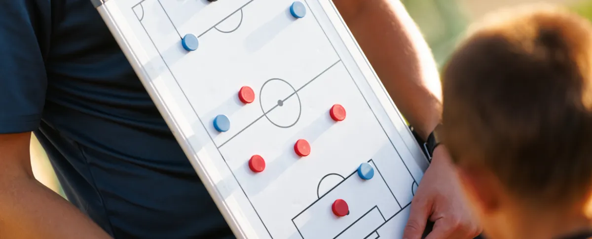 Según el material probatorio, los hechos habrían ocurrido entre diciembre de 2024 y julio de 2025 en la ciudad de Medellín