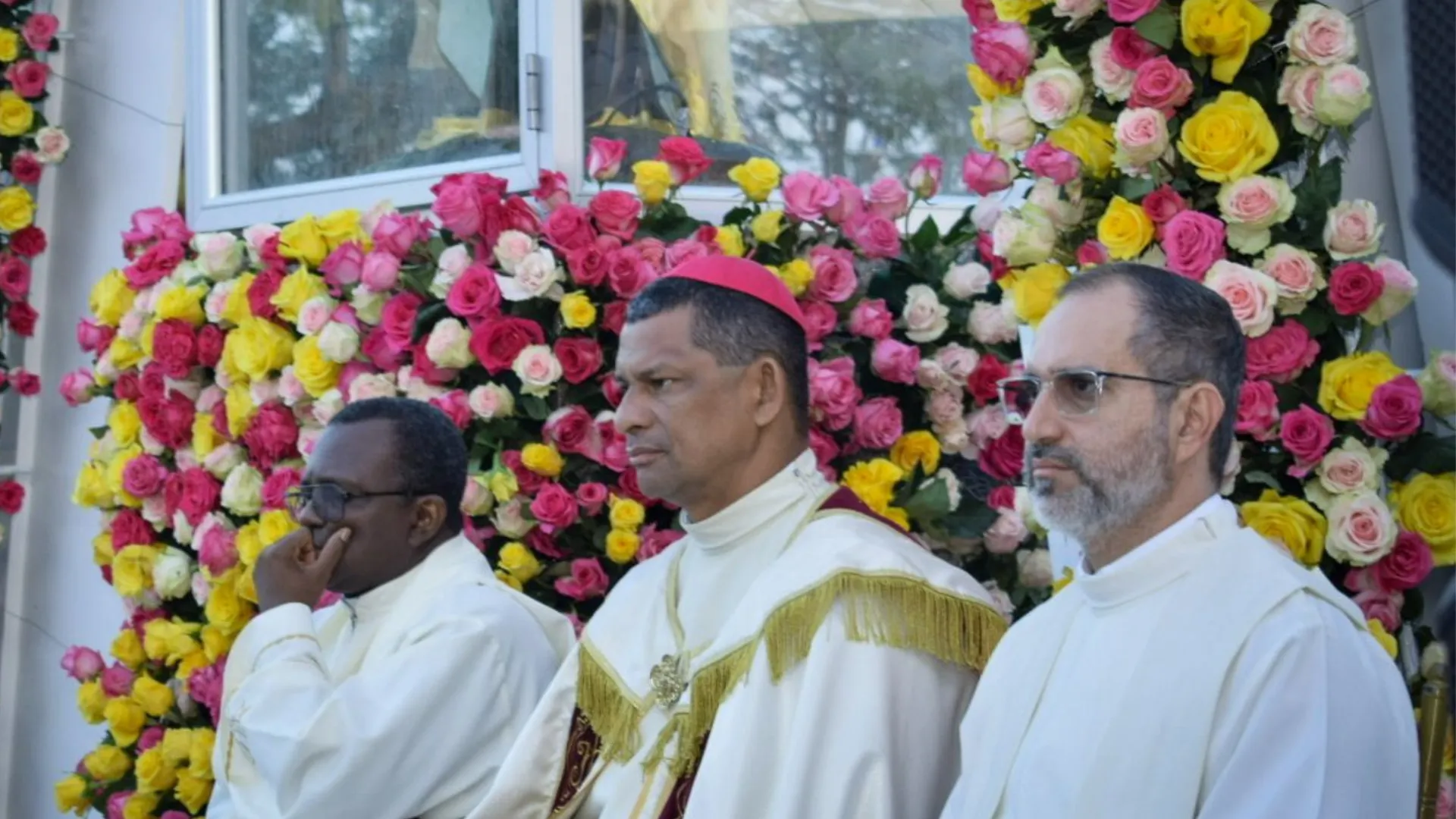 El acto solemne estuvo presidido por el nuevo obispo de San José del Guaviare, Jesús Alberto Torres. Foto: Said Armenta.