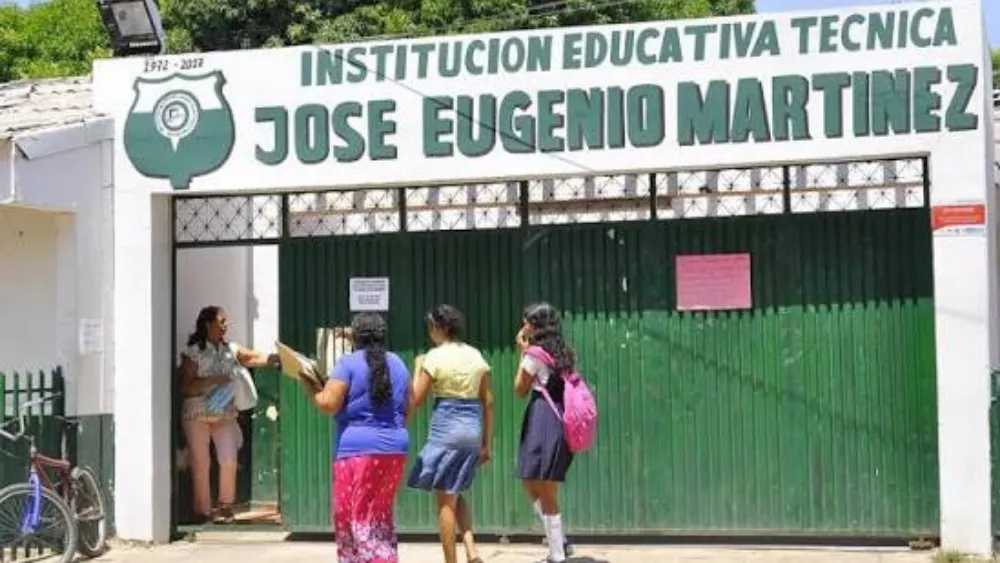 Los estudiantes del José Eugenio Martínez serán reubicados nuevamente.