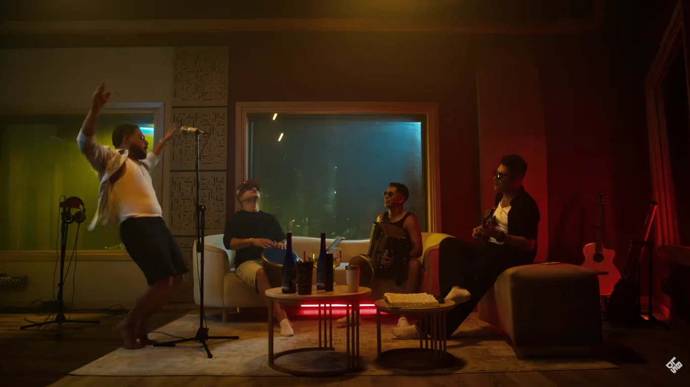 Captura de pantalla de videoclip de La Banda del 5.