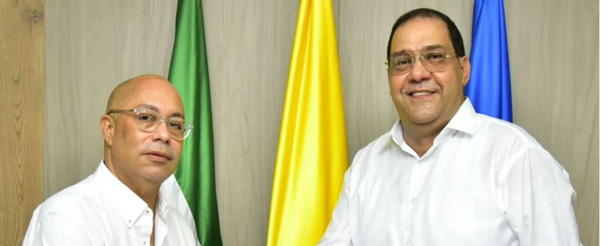 El alcalde de Valledupar, Ernesto Orozco, junto a su secretario de Gobierno, Félix Valera.