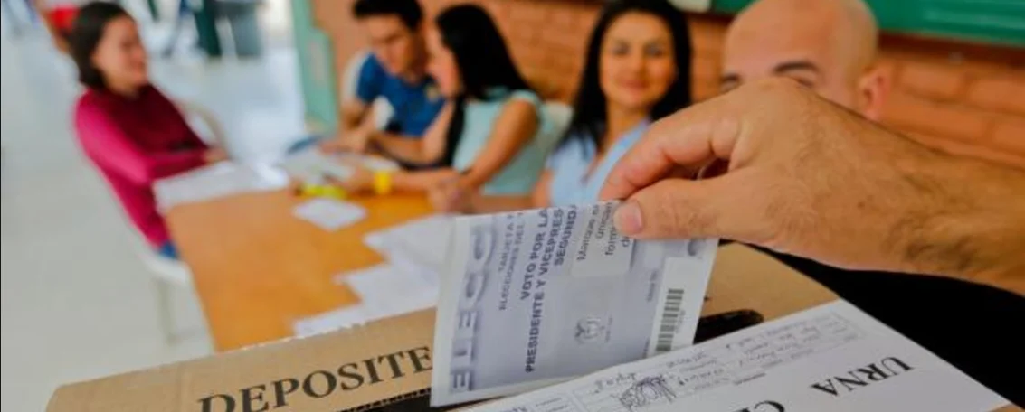 Foto de referencia de puesto de votación.