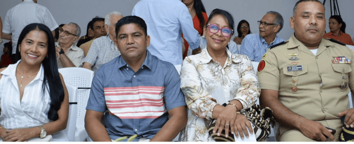 Entrega de becas Drummond Ltd.