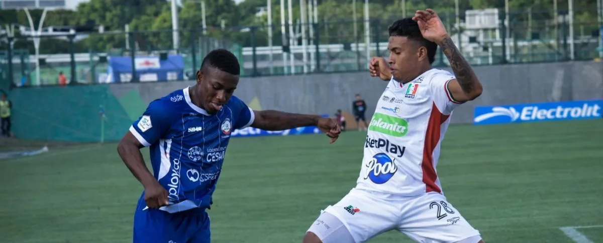 Cuando parecía que Alianza iba a celebrar su primer triunfo sufrió una expulsión y, minutos después, la igualdad.