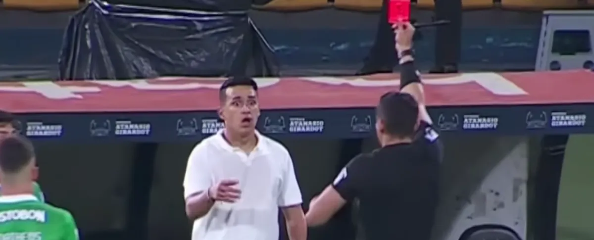 Ayala consciente de su error pidió excusas al juez central, pero no hubo vuelta atrás.