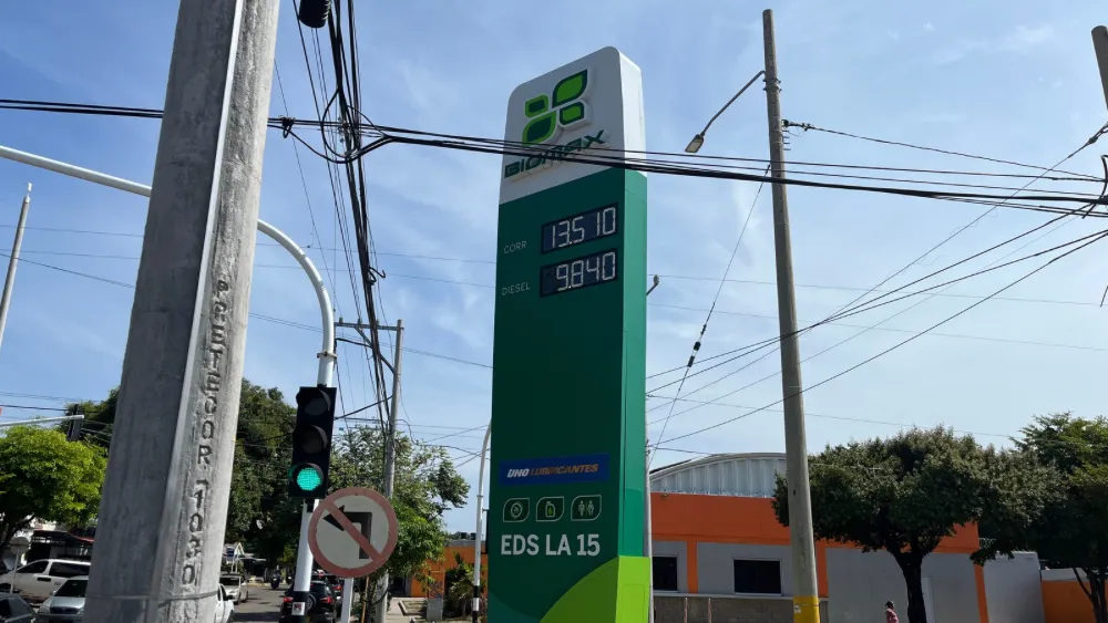 Precios del combustible en la EDS La 15